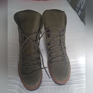 Marc Fisher Green Suede Boots with High-Top Design